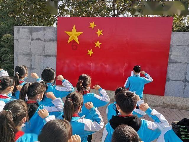 分手了不明白对方到底什么意思？游戏画面