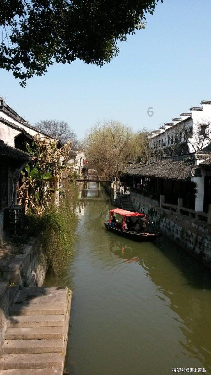 阜阳：VR技术让学生们“穿越时空”学思政